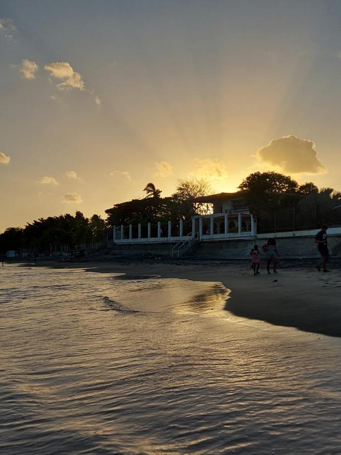 Taca Tucan Hostel Playa Blanca  Exteriör bild