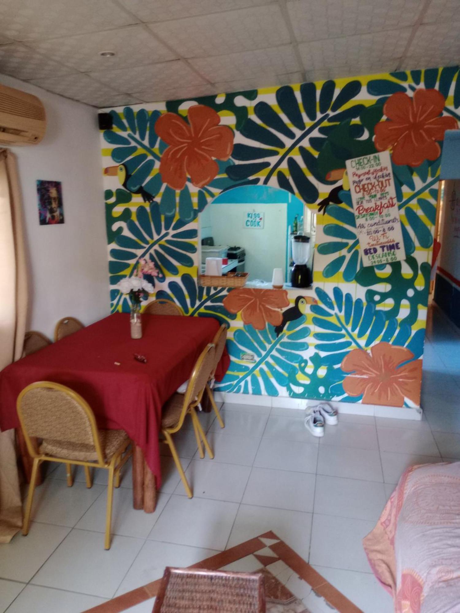Taca Tucan Hostel Playa Blanca  Exteriör bild